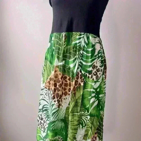 Strapless Sundress 100% rayon skirt with knit elastic top. Made in Hawaii by RJC - Picture 6 of 12